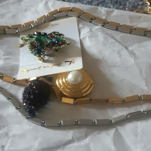 Jewellery vintage pieces  signed